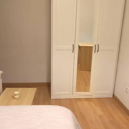 Apartment Alojamiento Disponible Para Una Persona *