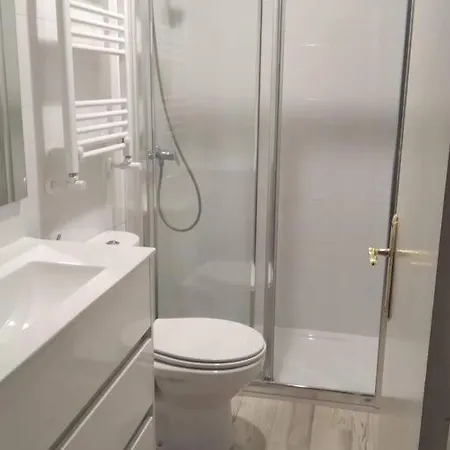 Alojamiento Disponible Para Una Persona Madrid