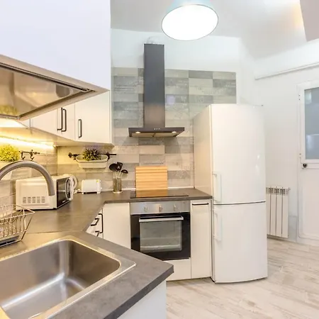 For Your Titulo Moderno Y Elegante Temporal En Barrio Ibiza Men30 Apartment *