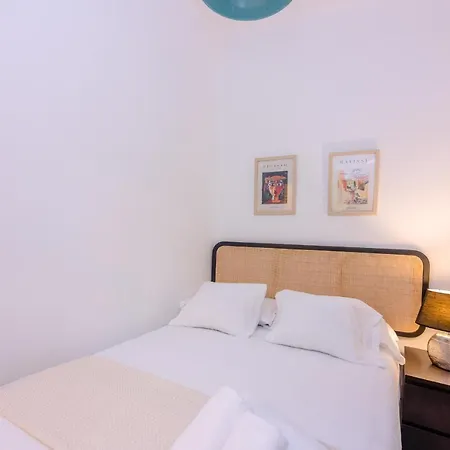 For Your Titulo Moderno Y Elegante Temporal En Barrio Ibiza Men30 Apartment Madrid