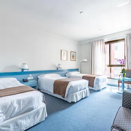 Отель Espahotel Plaza De Espana