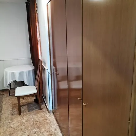 Tranquila Y Familiar Homestay Madrid