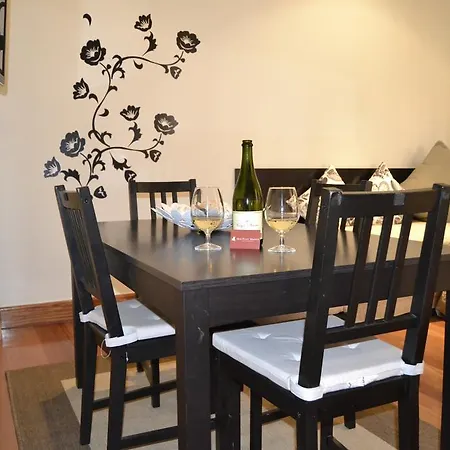 Aparthotel New Point 3*