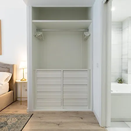 Charleroi Xxii Deluxe Apartment Madrid