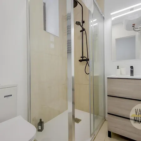 Apartamento Nuevo Apt De 7p Entre La Cava Alta Y La Cava Baja