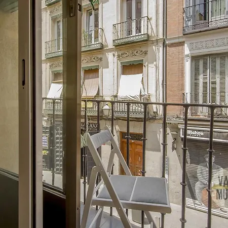 Apartamento Nuevo Apt De 7p Entre La Cava Alta Y La Cava Baja Madrid