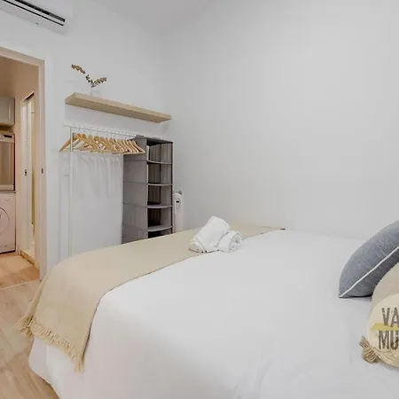 Apartamento Nuevo Apt De 7p Entre La Cava Alta Y La Cava Baja Madrid