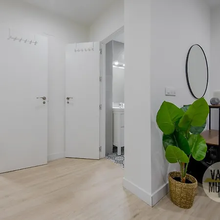 Spacious New 7 En La Plaza De Tirso De Molina Apartment Madrid