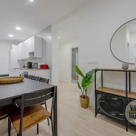 Spacious New 7 En La Plaza De Tirso De Molina *