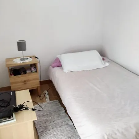 Alojamiento Disponible Para Una Persona Apartment Madrid