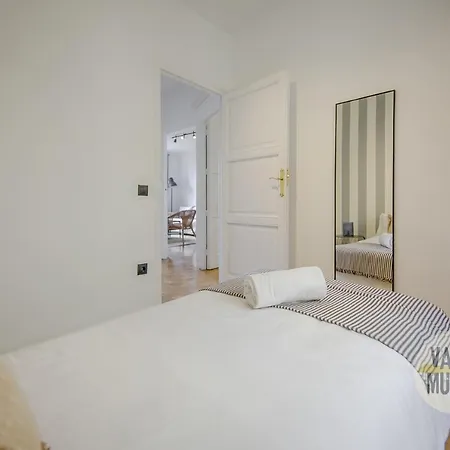 Appartamento Apartamento De 4hab En La Latina Con Vistas *