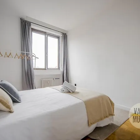 Apartamento De 4hab En La Latina Con Vistas Apartment Madrid