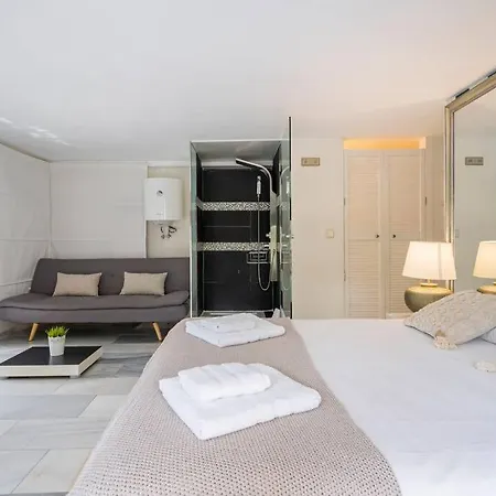 Arriaga Alto- Coqueto Duplex. Parking Gratuito * Madrid