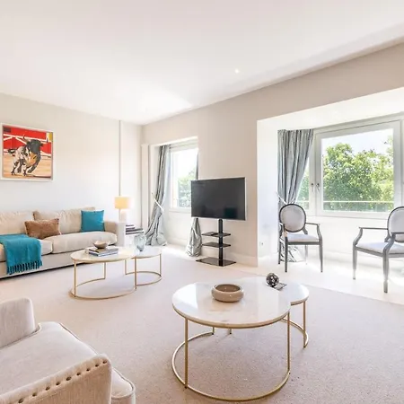 Spectacular 2-bedroom With Stunning Retiro Park Views In The Heart Of Barrio Salamanca Madrid