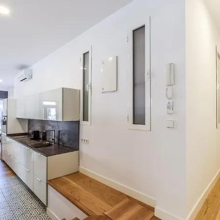 Apartment Loft Reformado En La Plaza De Ventas