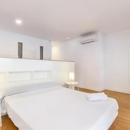 Apartment Loft Reformado En La Plaza De Ventas *