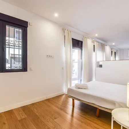 Apartment Loft Reformado En La Plaza De Ventas