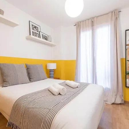 2 Bedrooms 2 Bathrooms Furnished - Malsana - With Pool - Mintystay * Madrid