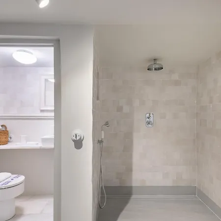 3 Bedrooms 2 Bathrooms Furnished - Malasana - Terrace - Bright In Downtown Area - Mintystay Madrid