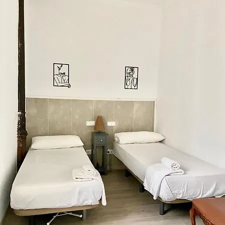 En El Centro De Madrid!! Apartment *