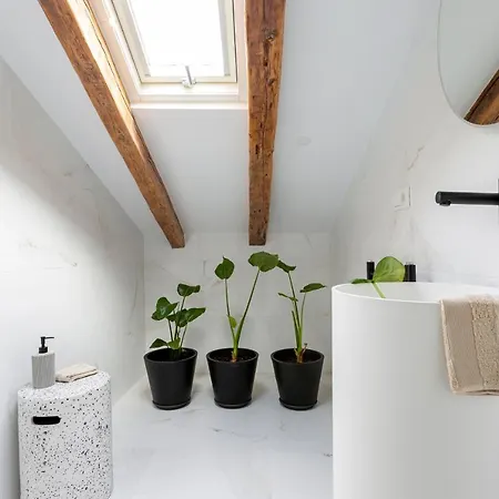 Aparthotel Chueca, Behap Collection *