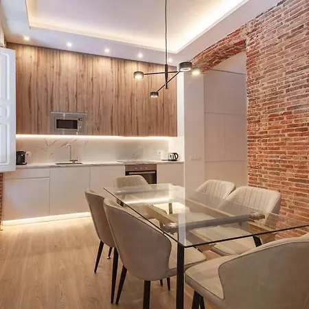 Salamanca V Calle Alcantara 3br 3bh Apartment