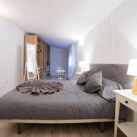 Apartment Cozy Plaza Espana I Renovated 3br 2bh *