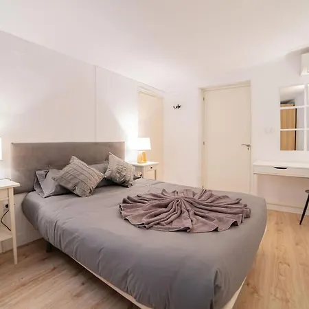Cozy Plaza Espana I Renovated 3br 2bh Madrid