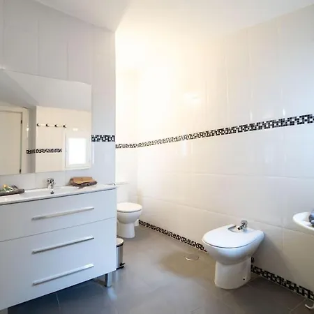 Cozy Plaza Espana I Renovated 3br 2bh *