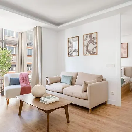 Gran Via Vii Calle Jacometrezo 2br 2bh Apartment