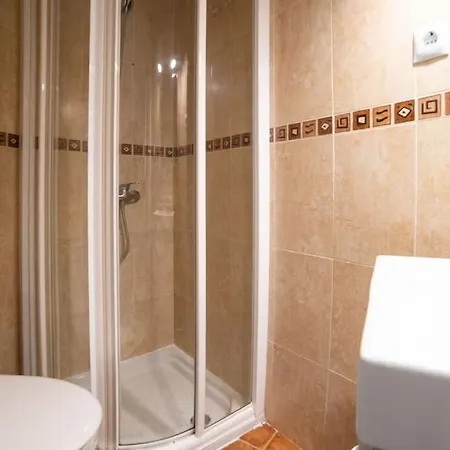 Cozy Plaza Espana I Renovated 3br 2bh Appartamento