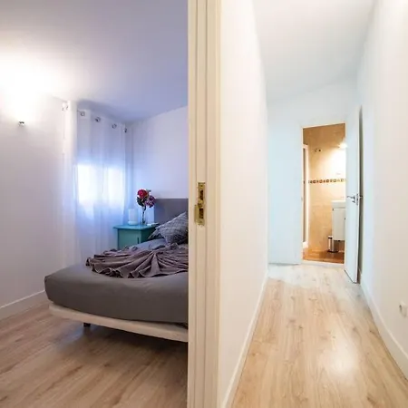 Cozy Plaza Espana I Renovated 3br 2bh