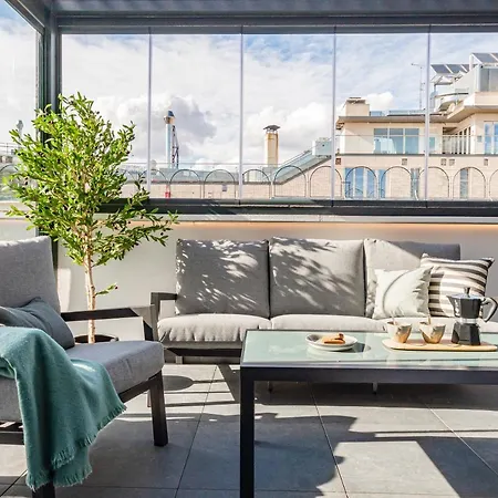 Gran Via Vii Calle Jacometrezo 2br 2bh Apartment Madrid