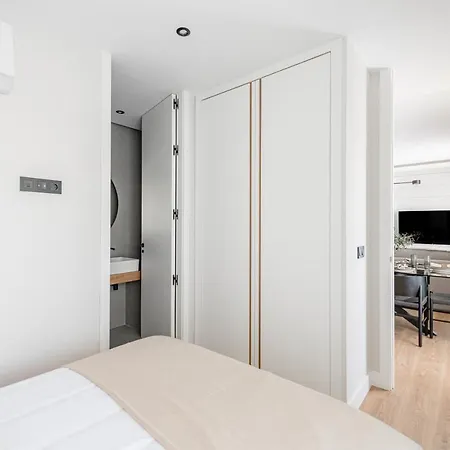 Apartment Gran Via Vii Calle Jacometrezo 2br 2bh