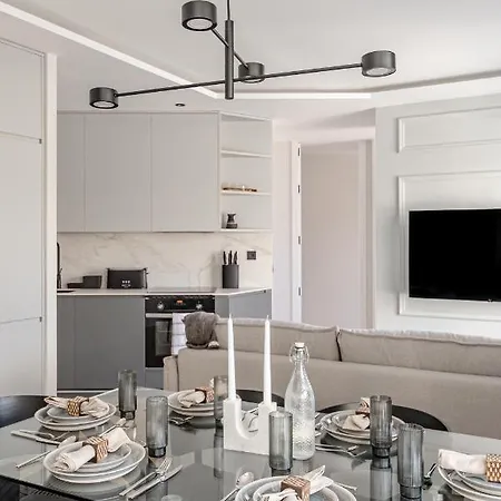 Gran Via Vii Calle Jacometrezo 2br 2bh Apartment