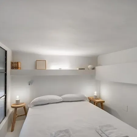 3 Bedrooms 2 Bathrooms Furnished - Malasana - Terrace - Bright In Downtown Area - Mintystay