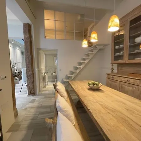 Appartamento 3 Bedrooms 2 Bathrooms Furnished - Malasana - Terrace - Bright In Downtown Area - Mintystay