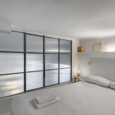 3 Bedrooms 2 Bathrooms Furnished - Malasana - Terrace - Bright In Downtown Area - Mintystay Madrid