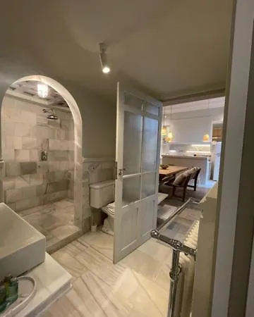 3 Bedrooms 2 Bathrooms Furnished - Malasana - Terrace - Bright In Downtown Area - Mintystay Madrid