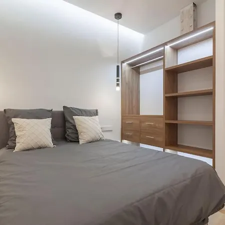 Centro Vi Calle De La Paz 4br 4bh Madrid