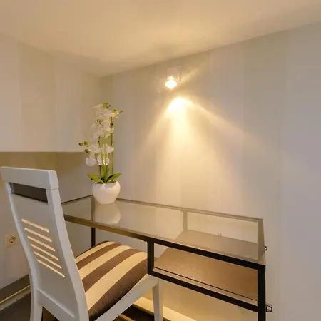 For Your Elegante Y Comodo Temporal En Puerta De Hierro Smp41 Apartment *