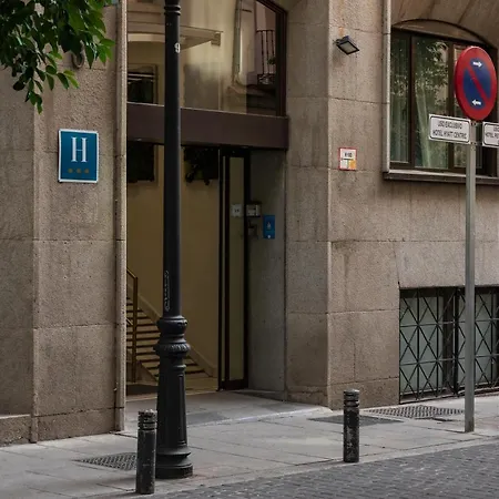 Petit Palace Cliper-gran Via Hotel Madrid
