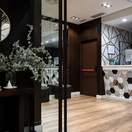珀蒂宫赛珀格兰维尔酒店 马德里