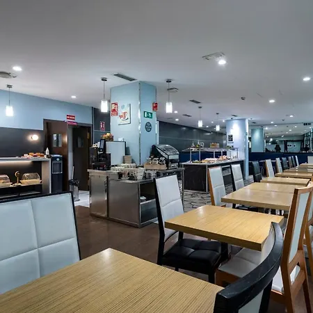 珀蒂宫赛珀格兰维尔酒店