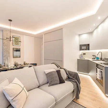 Apartment Gran Via Vii Calle Jacometrezo 2br 2bh *