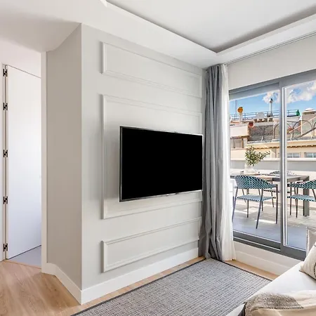 Gran Via Vii Calle Jacometrezo 2br 2bh Apartment *