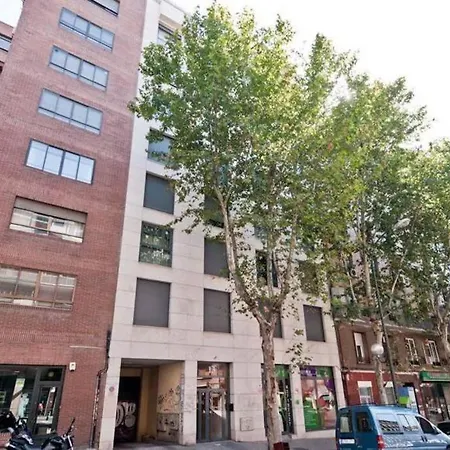 Apartamento En Atocha - Silencioso Y Luminoso