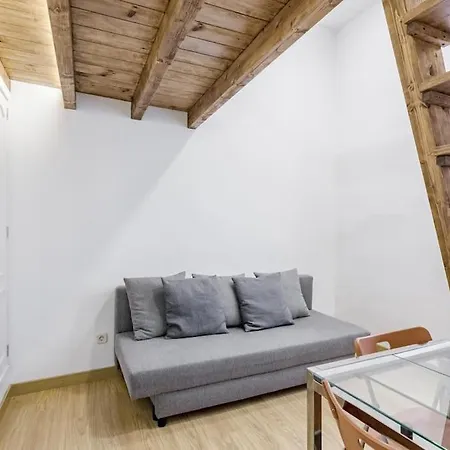 Estudio Cerca De Gran Via Apartment *