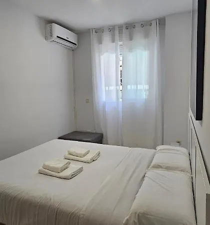 Apartment Apto Tanez Plaza Toros Ventas, A *