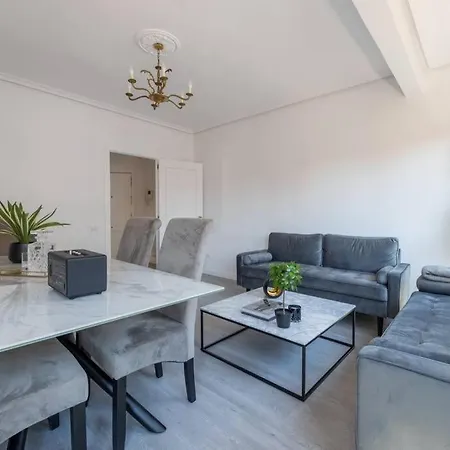 Paseo Esperanza Lujoso Apartamento En Apartment *
